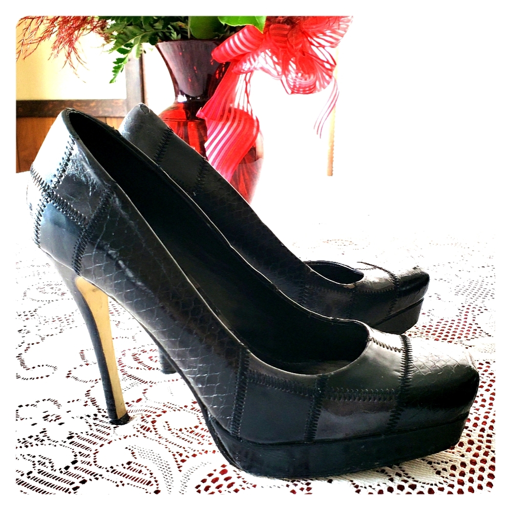 Bakers sz6.5B Black Patchwork Platform Pumps
